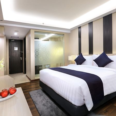 Aston Kartika Grogol Hotel & Conference Center Джакарта Екстер'єр фото