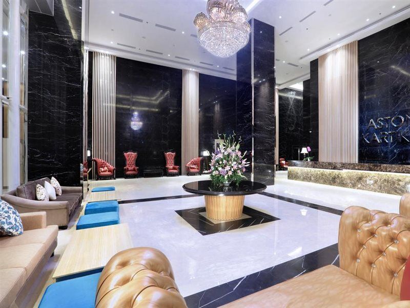 Aston Kartika Grogol Hotel & Conference Center Джакарта Екстер'єр фото