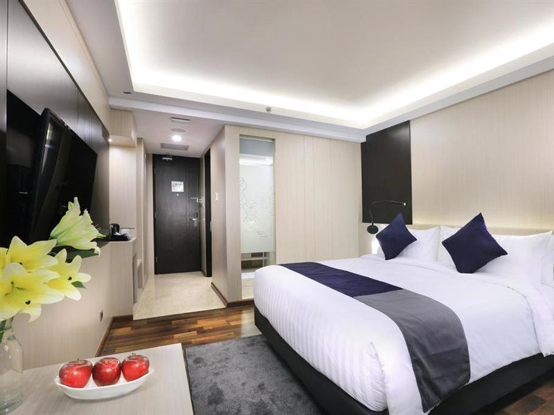 Aston Kartika Grogol Hotel & Conference Center Джакарта Екстер'єр фото